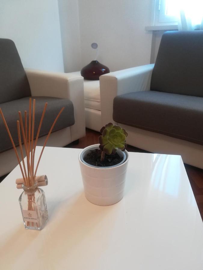 Handy&rivieni Apartment