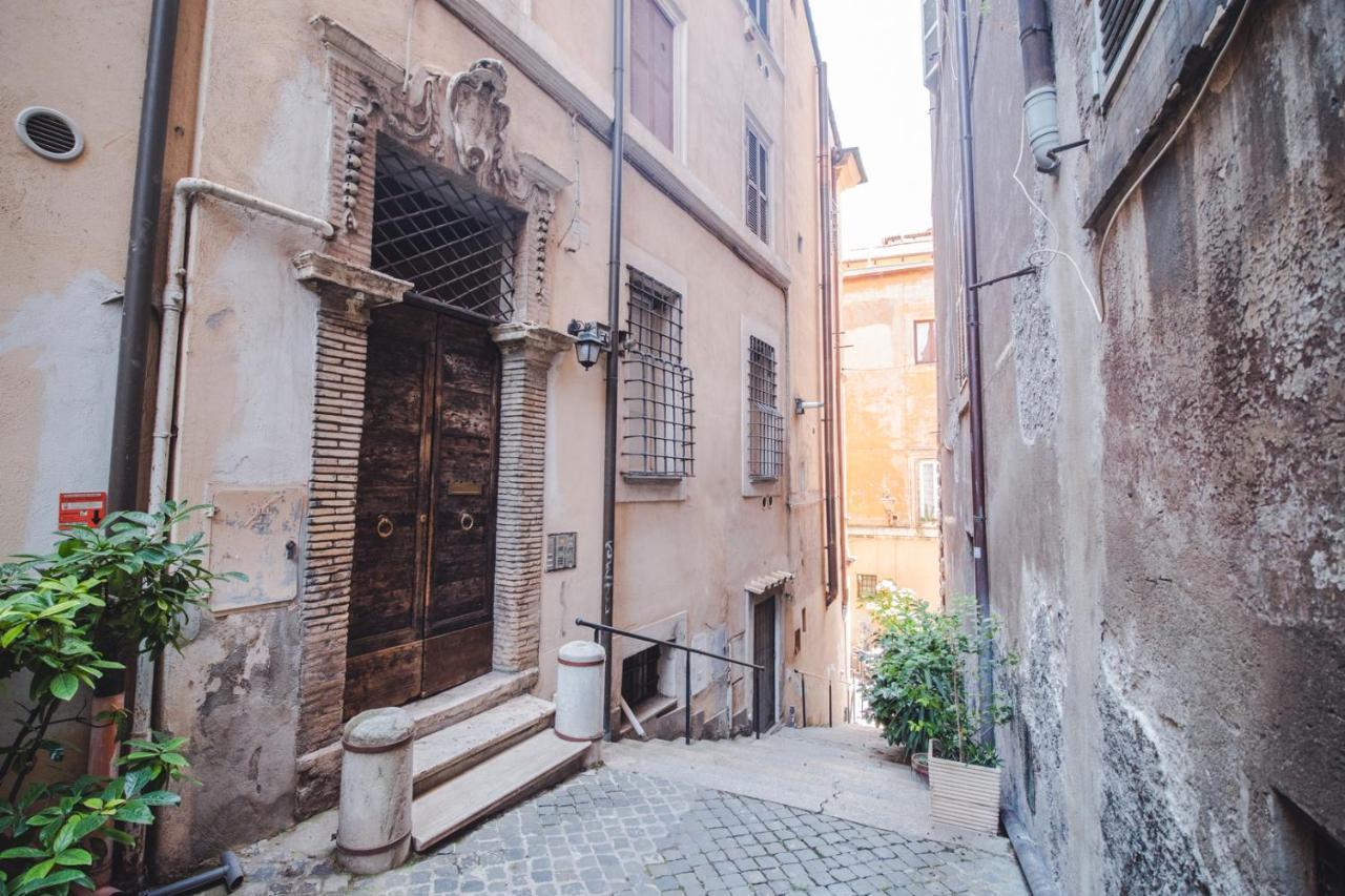 La Vetrina, The Renaissance Charme Of Piazza Navona Rom