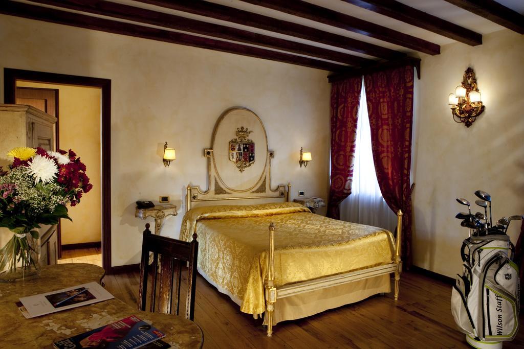 Castello Della Castelluccia Hotel Roma
