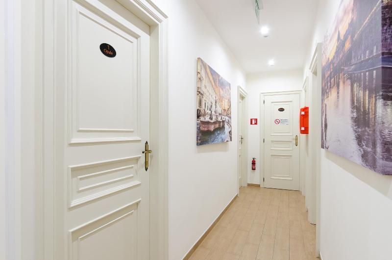 Delia Hotel