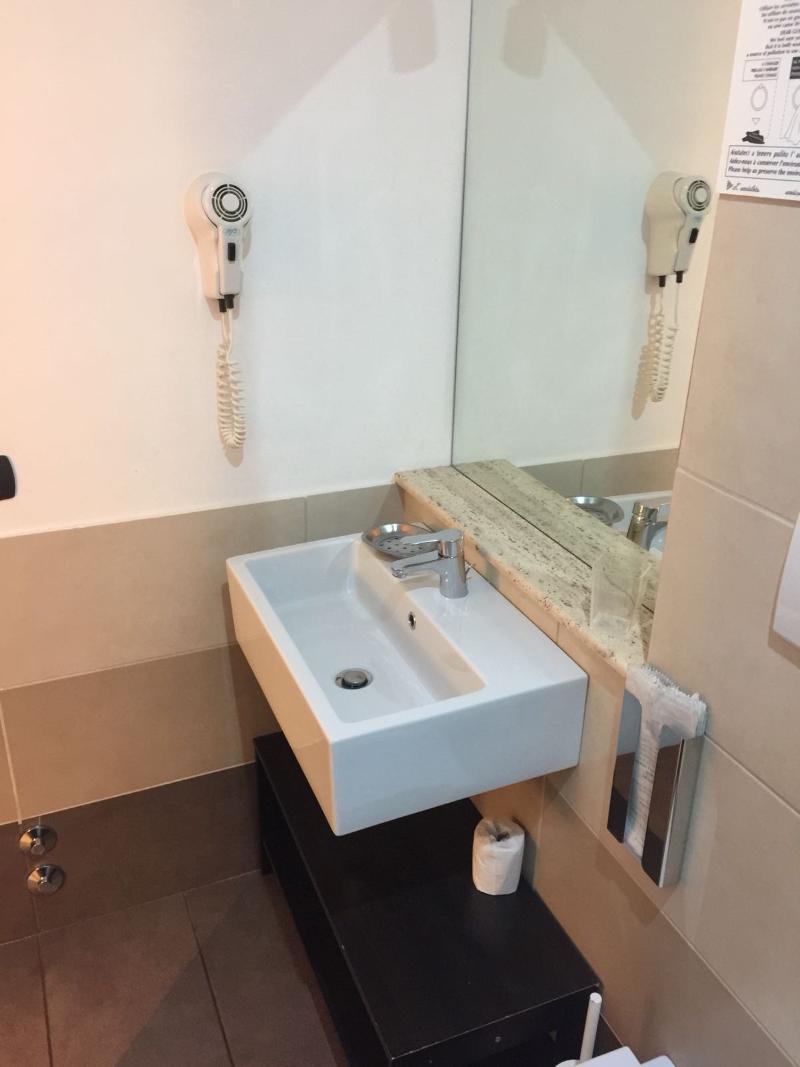 Pensión For 2*