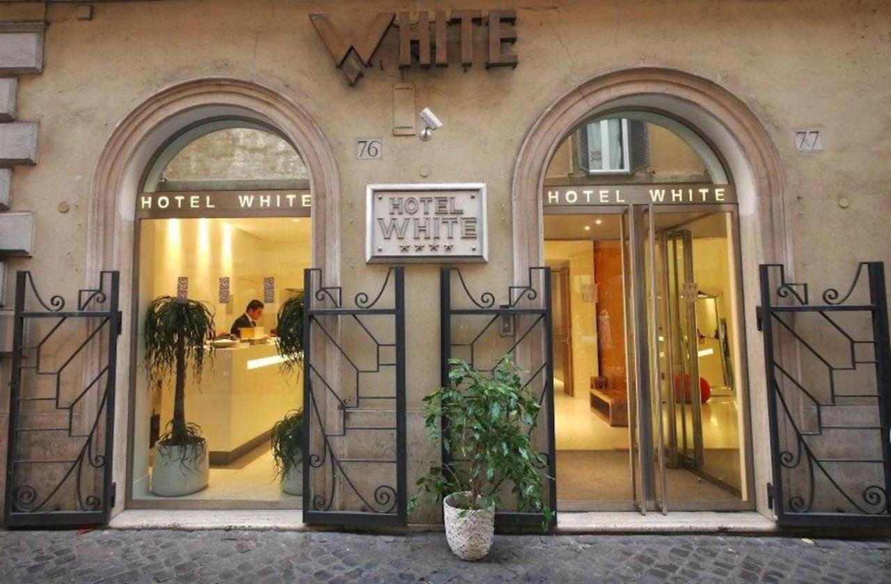 White 4*