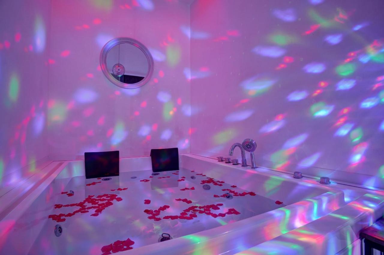 Lovers Excape - Adults Only Appartamento