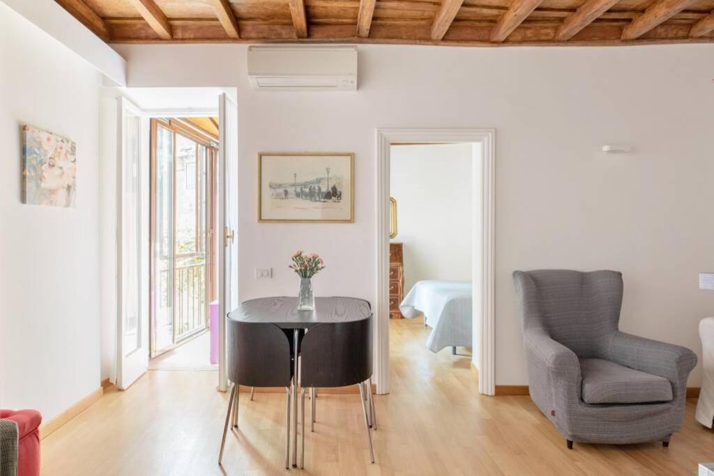 Iflat Via Del Corso Elegant Apartamento