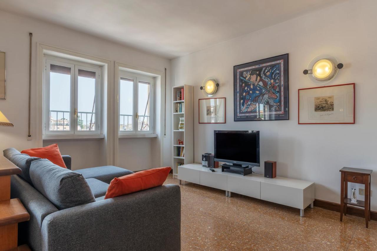 Appartamento Roomy And Bright With Terrace *