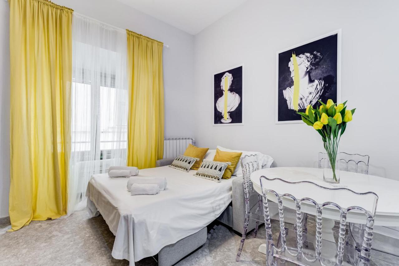 Crystal Trevi Fountain - Romedreamhome Rom