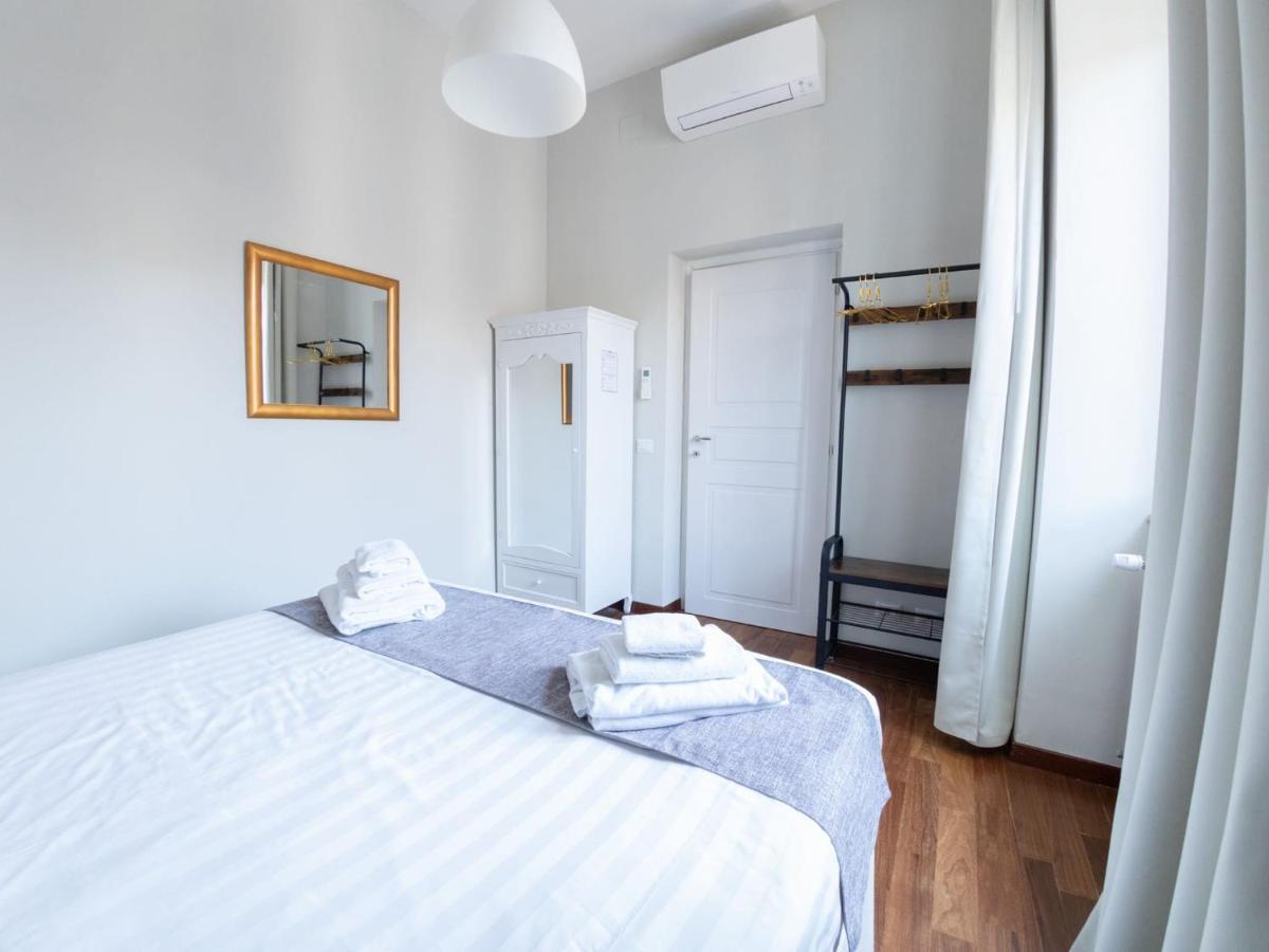 The Best Rent - Beautiful With Terrace Near Colosseo Appartamento *