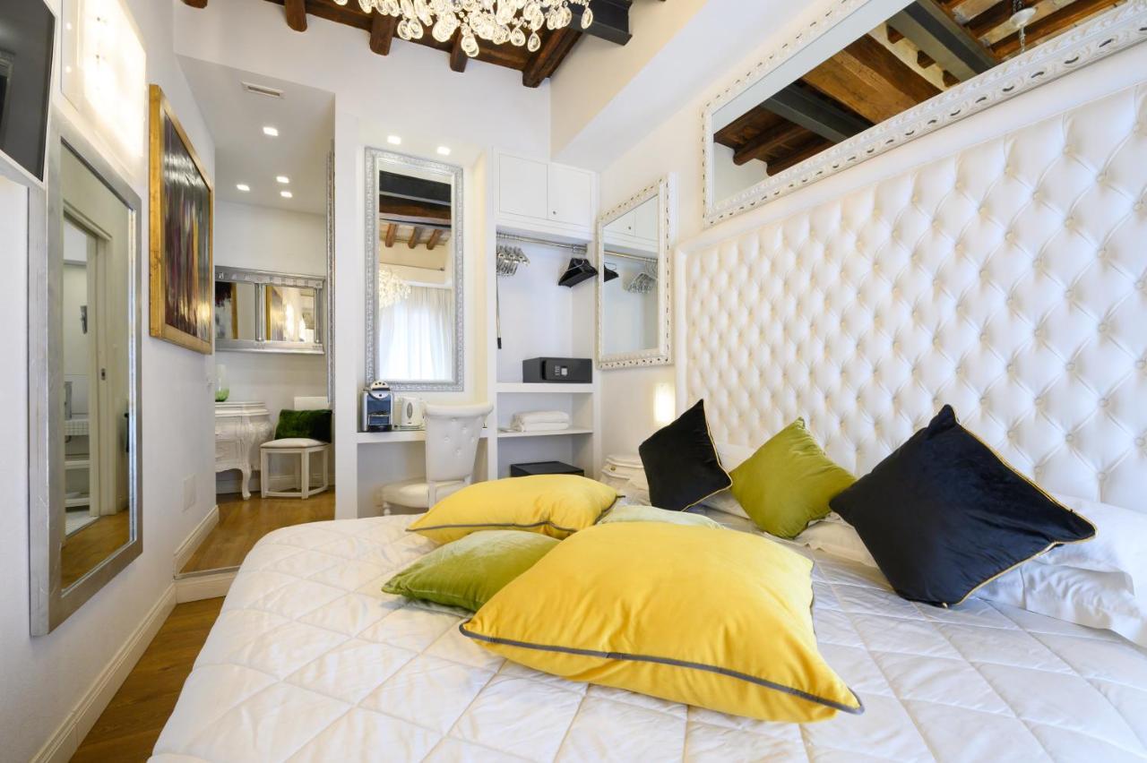Domus Spagna Frattina Guest house