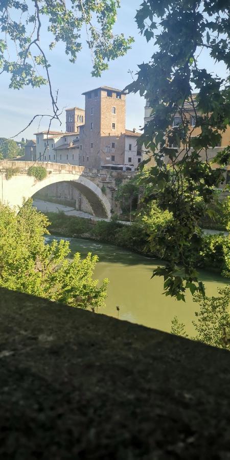 Tiberina - Trastevere Apartamento *