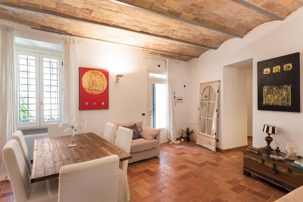 Lovely Colosseum Loft * Roma