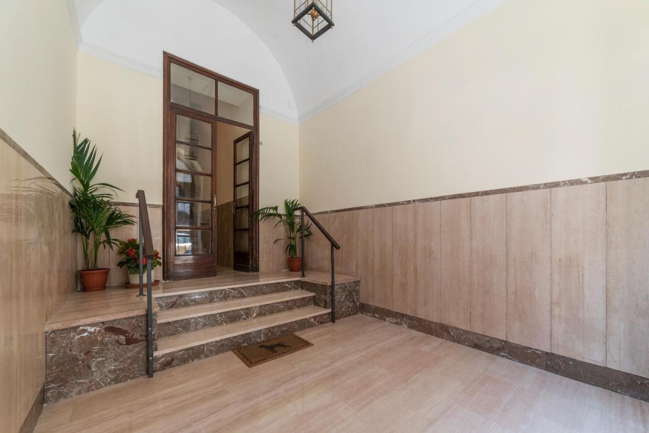 Santa Maria Maggiore Roomy And Bright Flat Apartment *