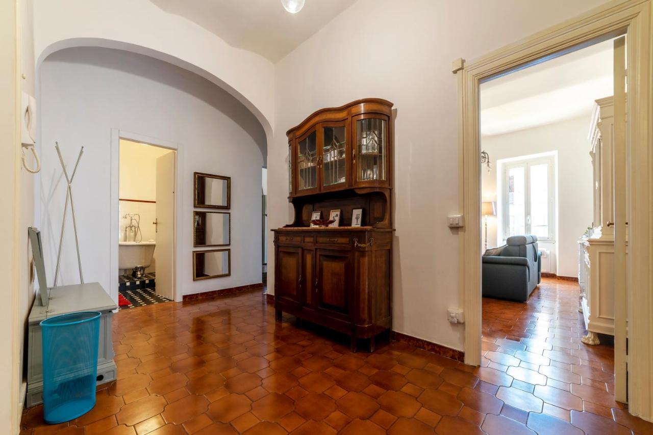 Apartment Santa Maria Maggiore Roomy And Bright Flat