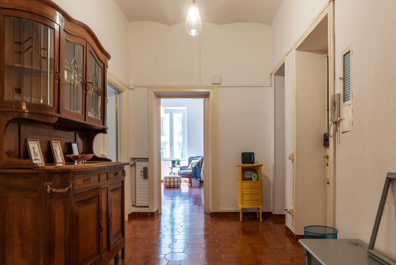 Santa Maria Maggiore Roomy And Bright Flat Apartment