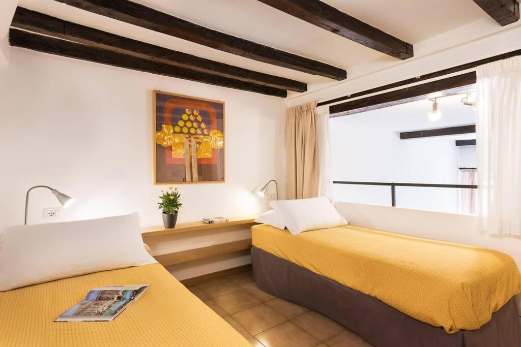 Idyllia -teatro Pompeo Apartamento