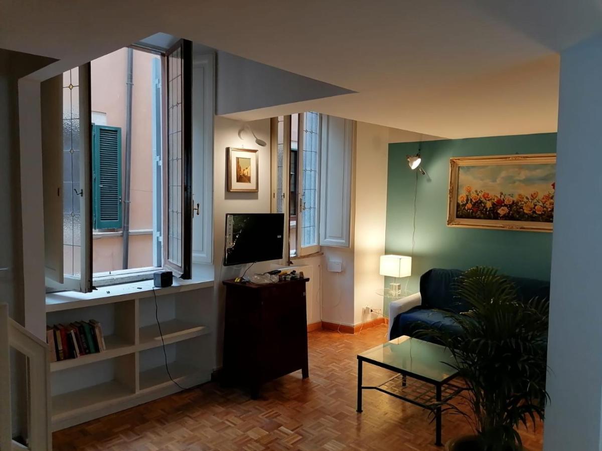 Vatican's Dreamy Loft Rom