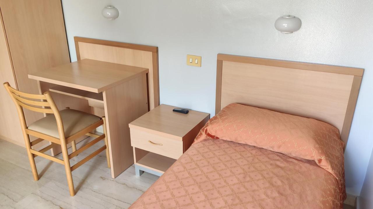 Hotel San Juan De Ribera, Casa Per Ferie Rom