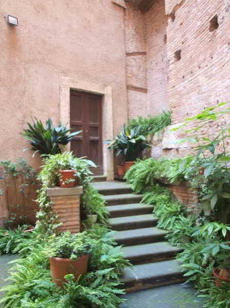 Candia41 2* Rome