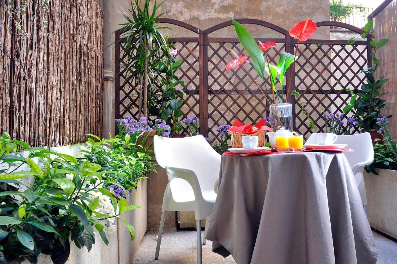Pantheon Guest house 2*