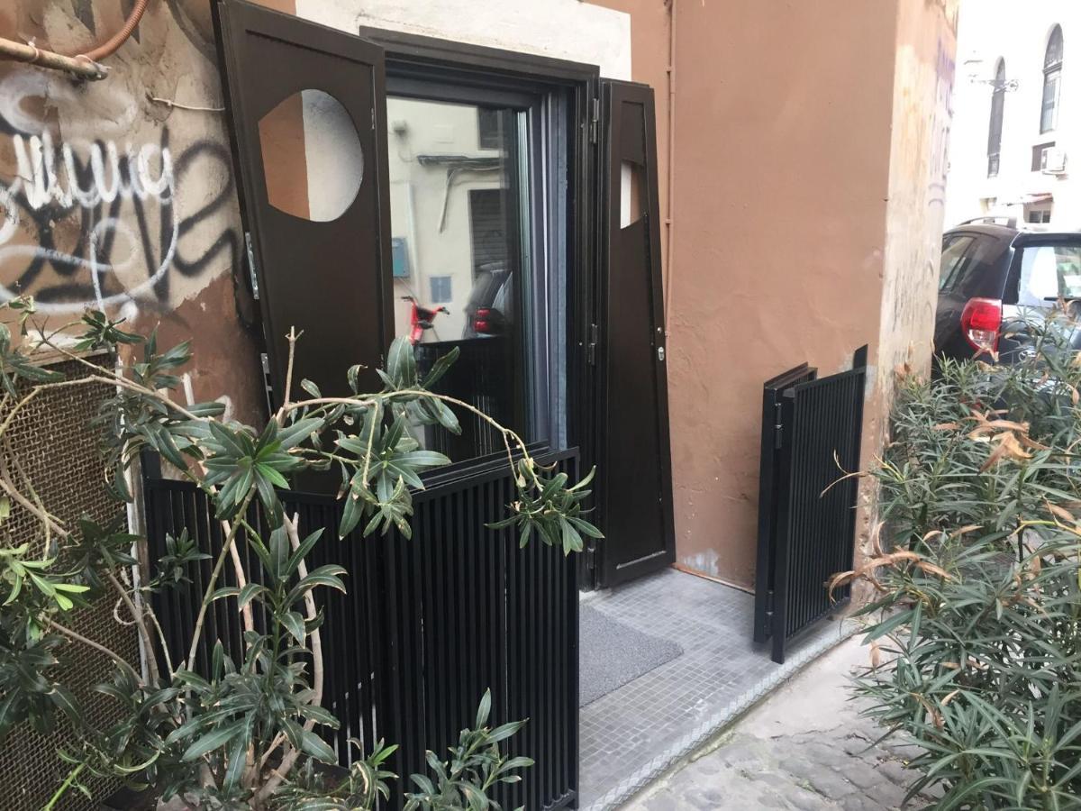 The Essential Trastevere Design Rome