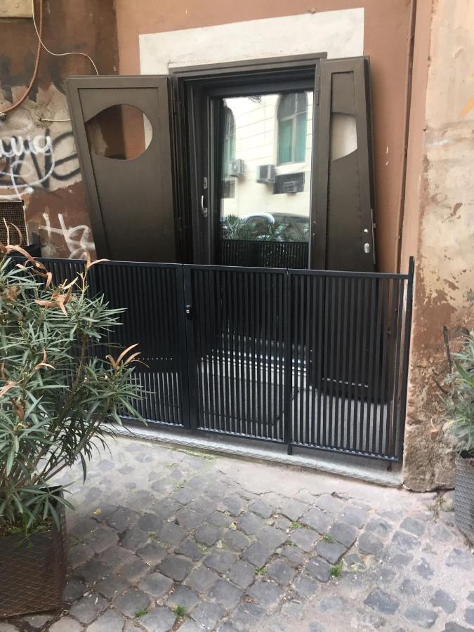 The Essential Trastevere Design Apartment Rome