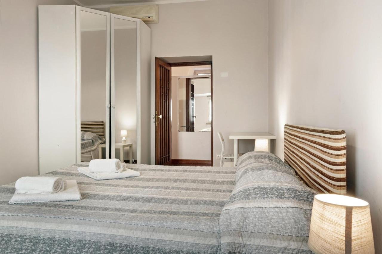 Vatican Welc-home * Roma