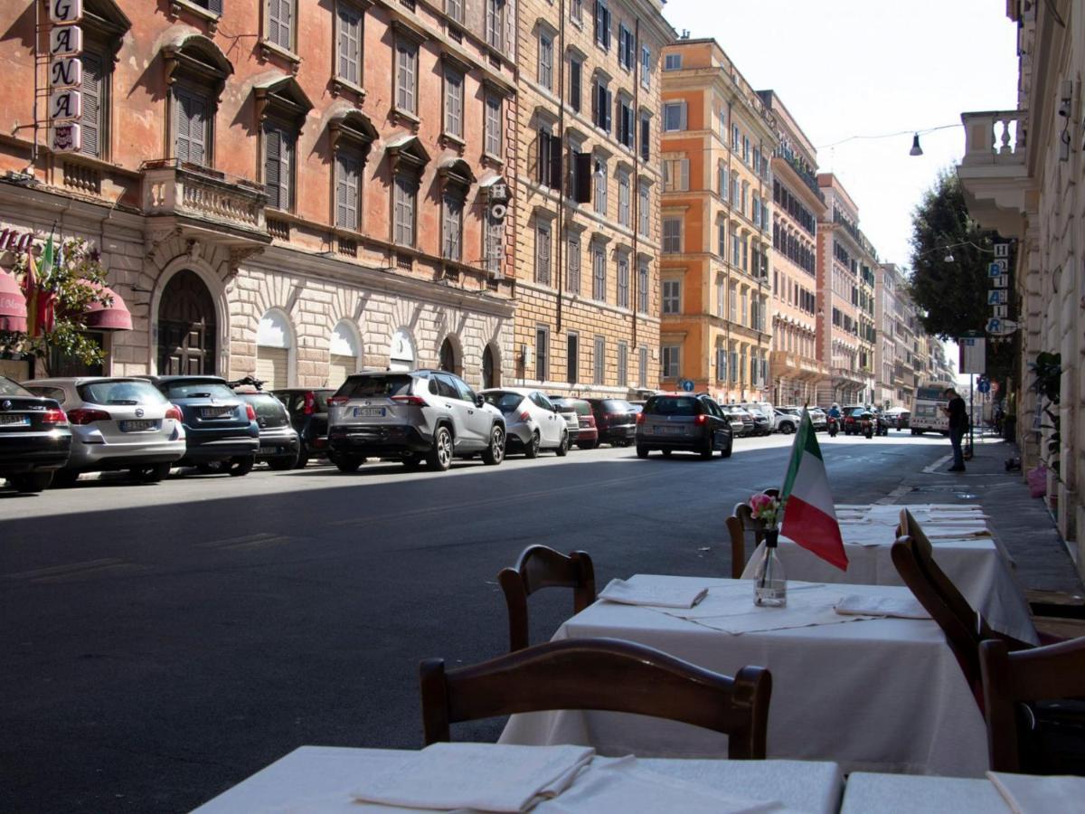 The Rent - Close To Termini Station Roma