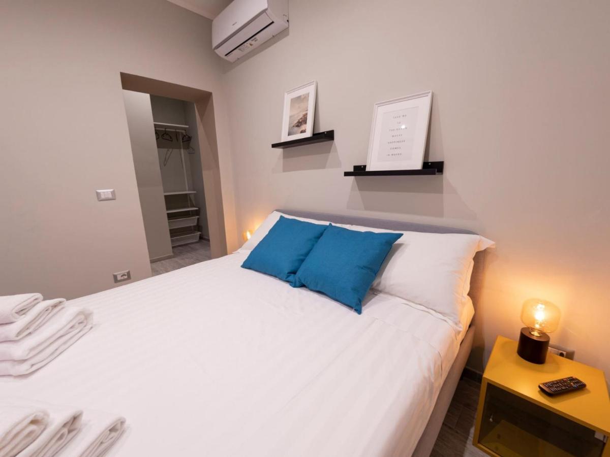 The Rent - Close To Termini Station Roma