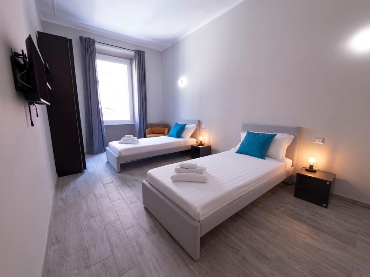 The Rent - Close To Termini Station Roma