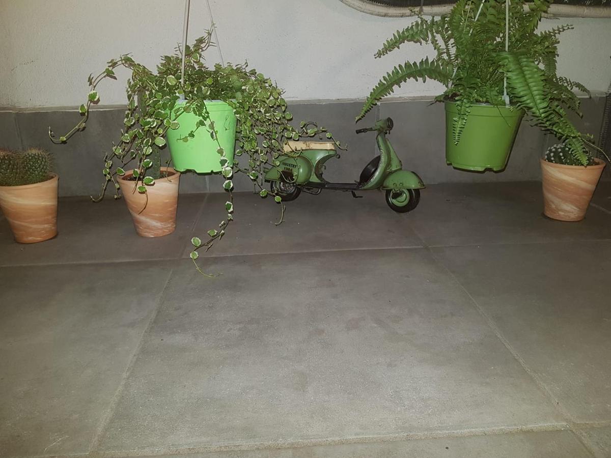 Vic Pigneto, Luxury House Terrace Apartamento