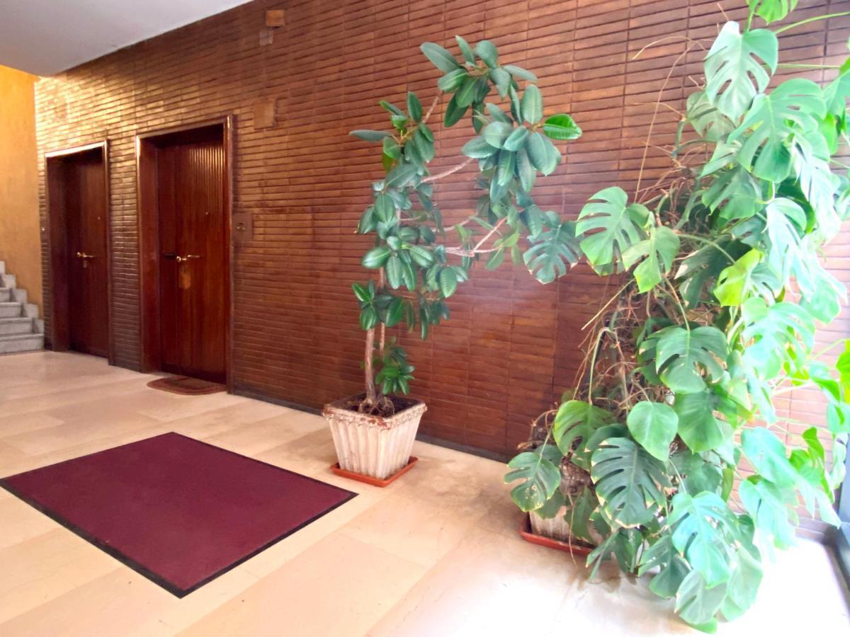 Apartment Trastevere For You... 3 Bedrooms Rom