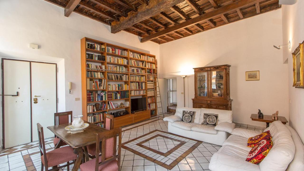 Monti Flat In