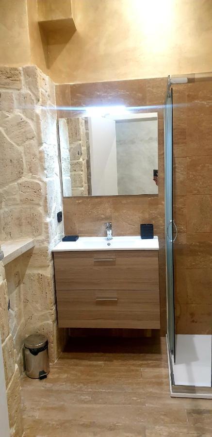 Jadore Monic Roma