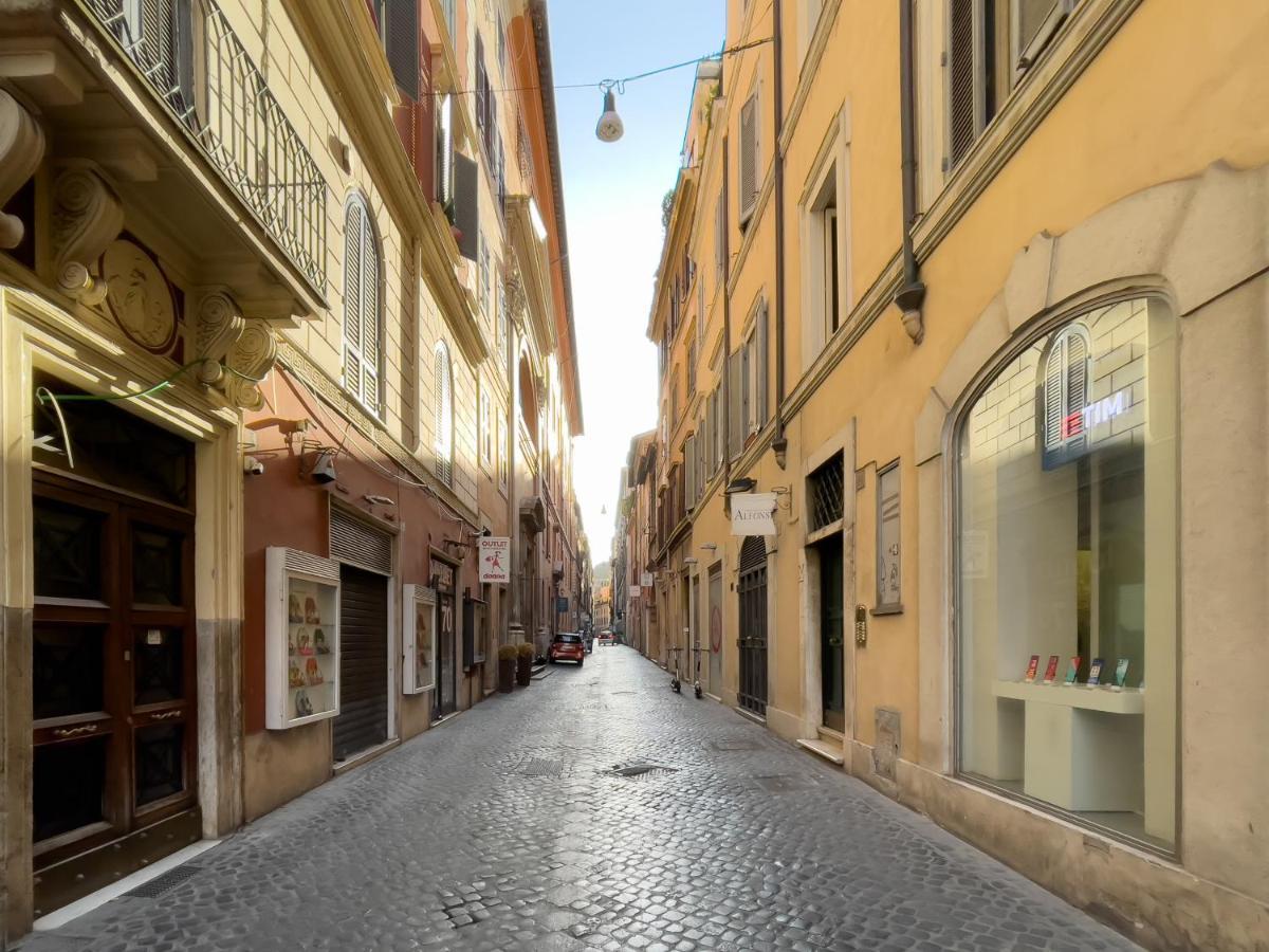 The Spanish Steps Extravaganza Apartment
