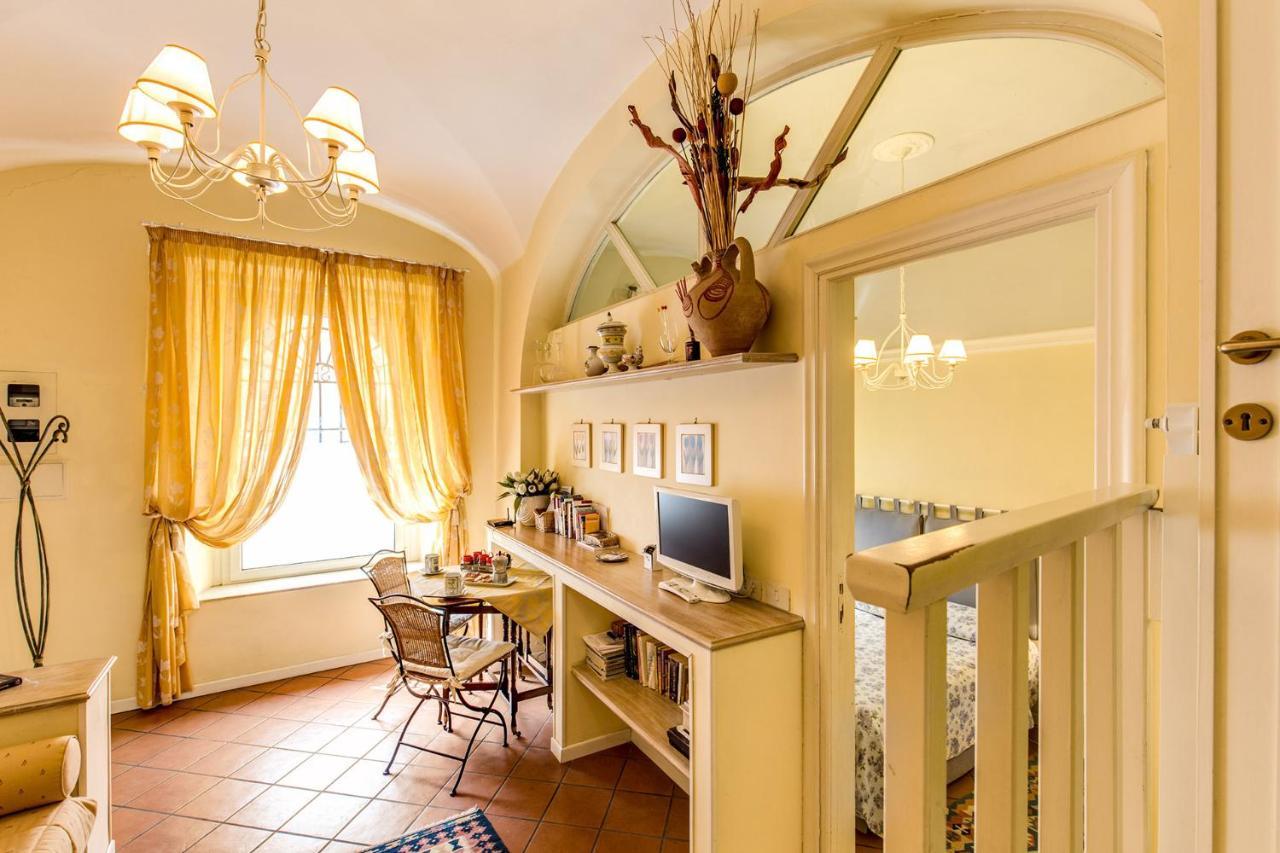 Your Trastevere Apartment- Welcome Home! * Roma