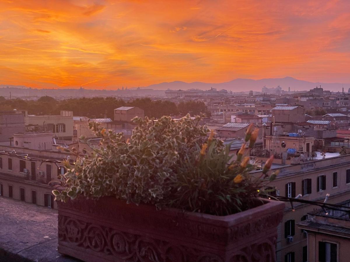 Penthouseinrome Holiday home *