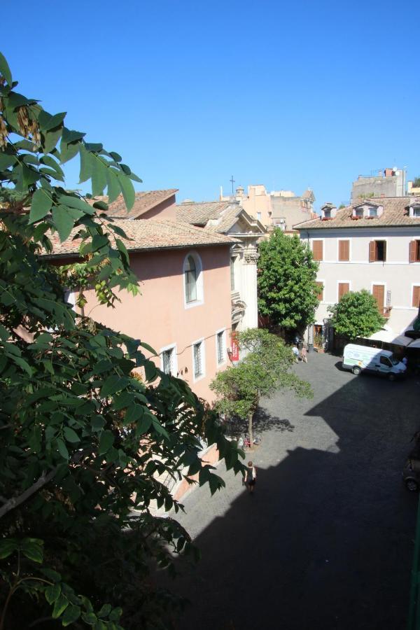 Cozy Studio In Trastevere Rom