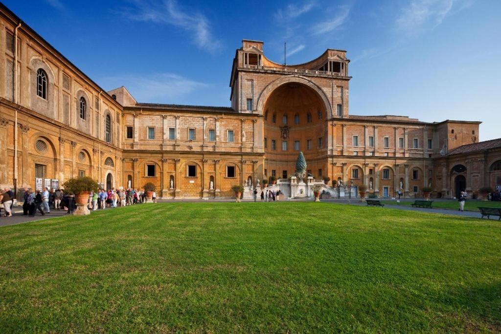 Salotto Musei Vaticani Pensión Roma