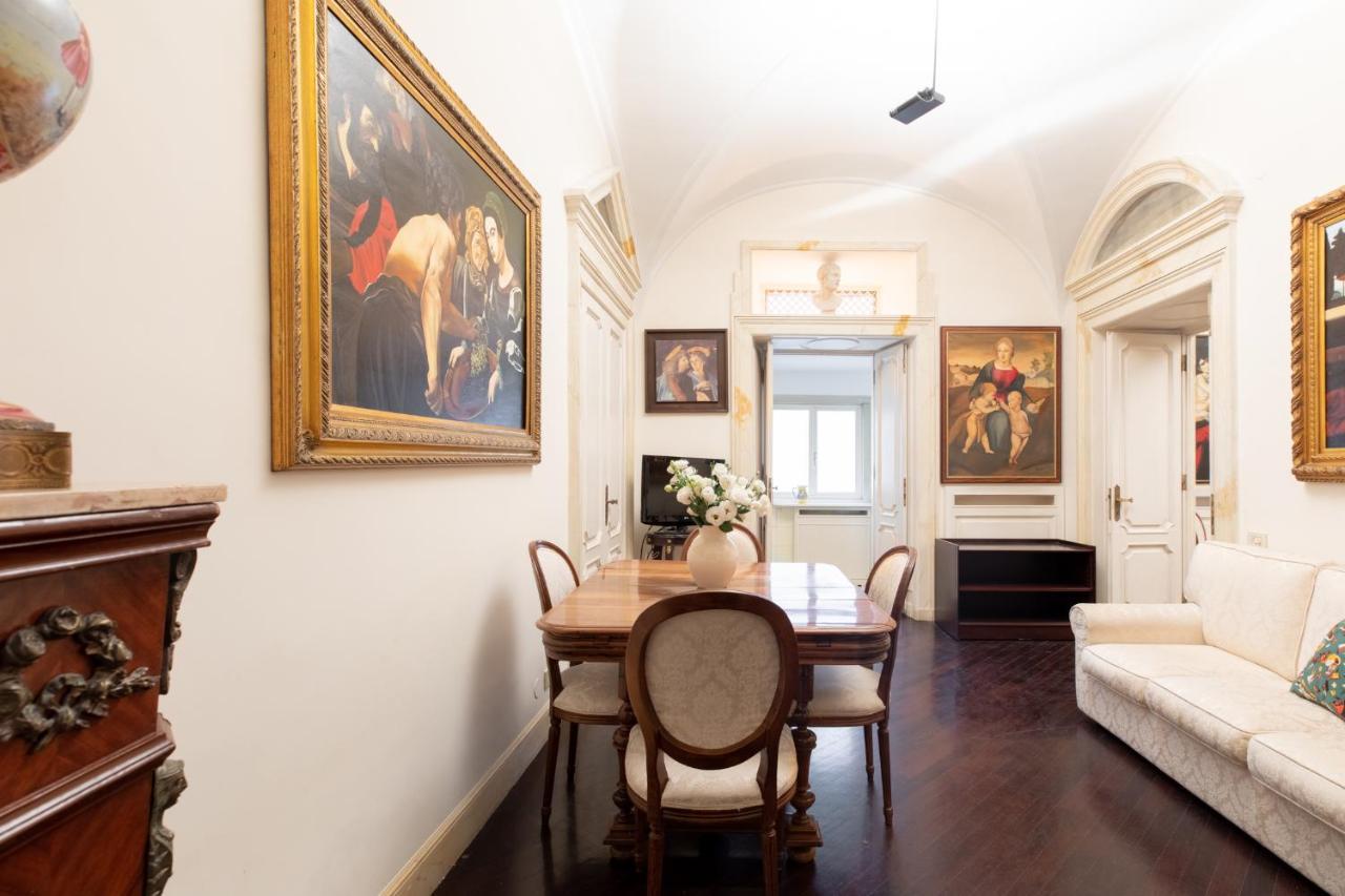 Leilighet Iflat Spanish Steps Luxury And Historical Apt Roma