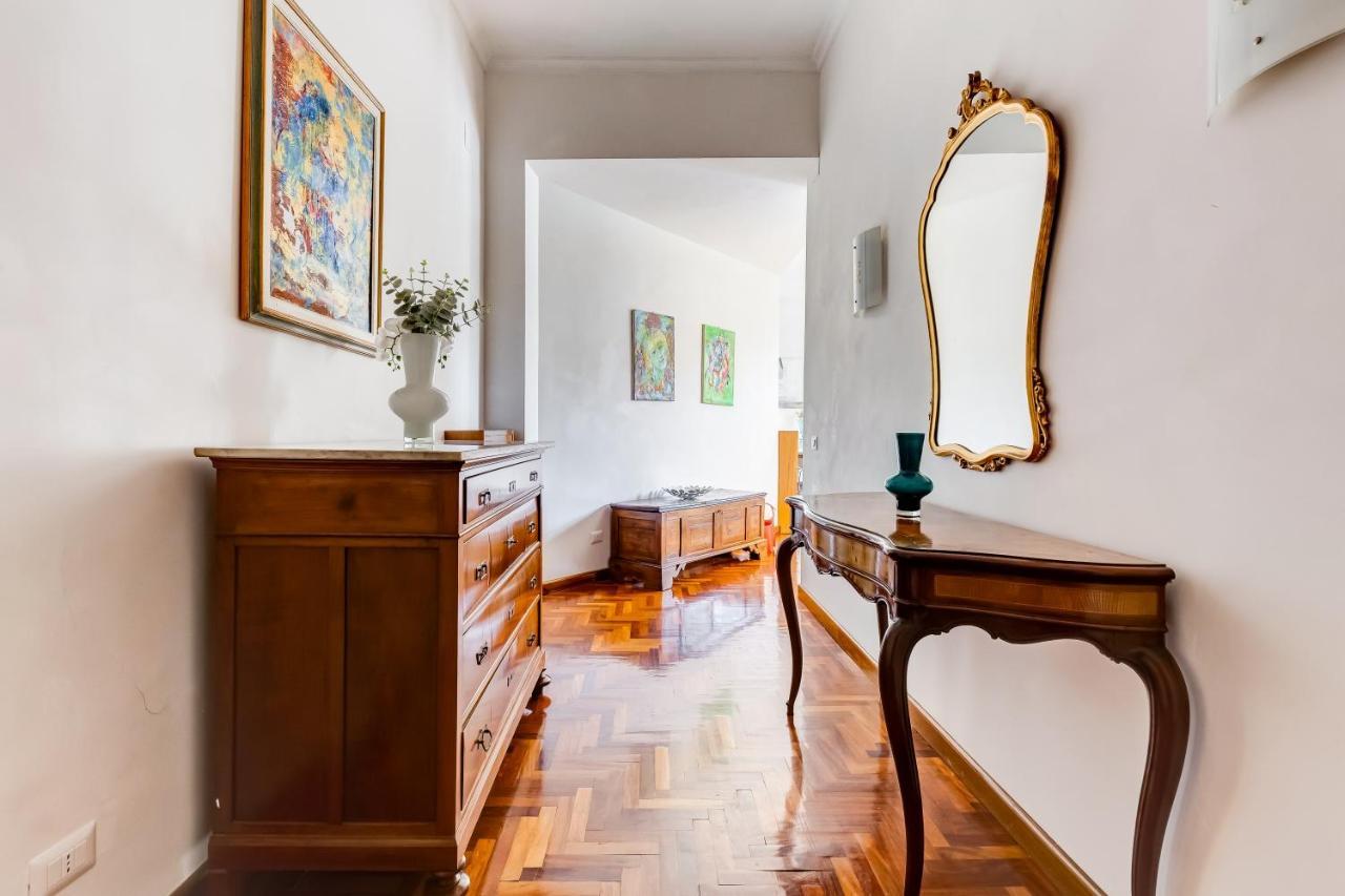 Large And Bright Amazing View Basilica San Giovanni In Laterano Apartamento *