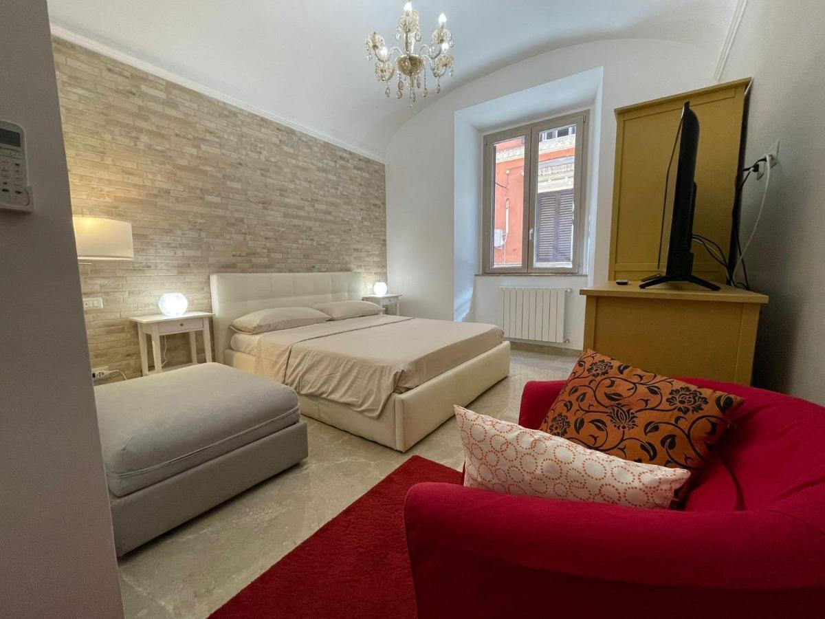 Apartamento Domus Enea - Colosseo Termini *