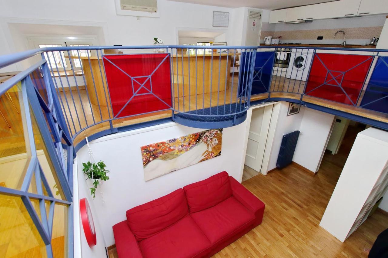 Vatican Apartment *