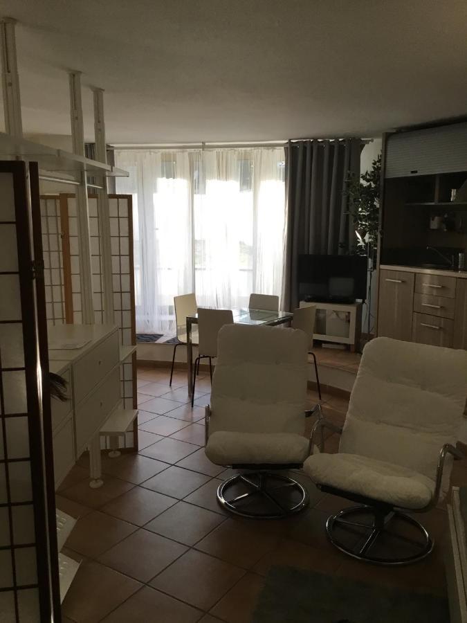 Vicino Ifo Intero Apartment