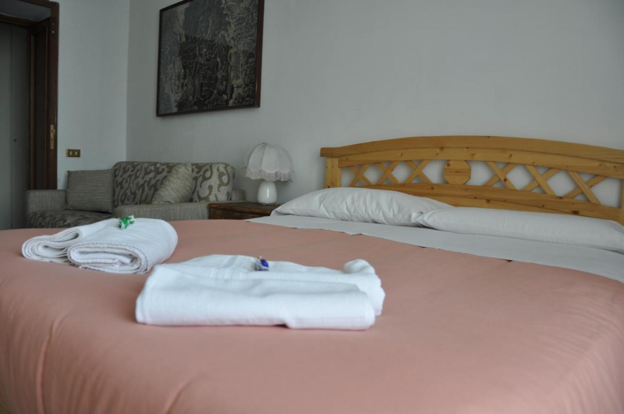 Interno 7 * Roma
