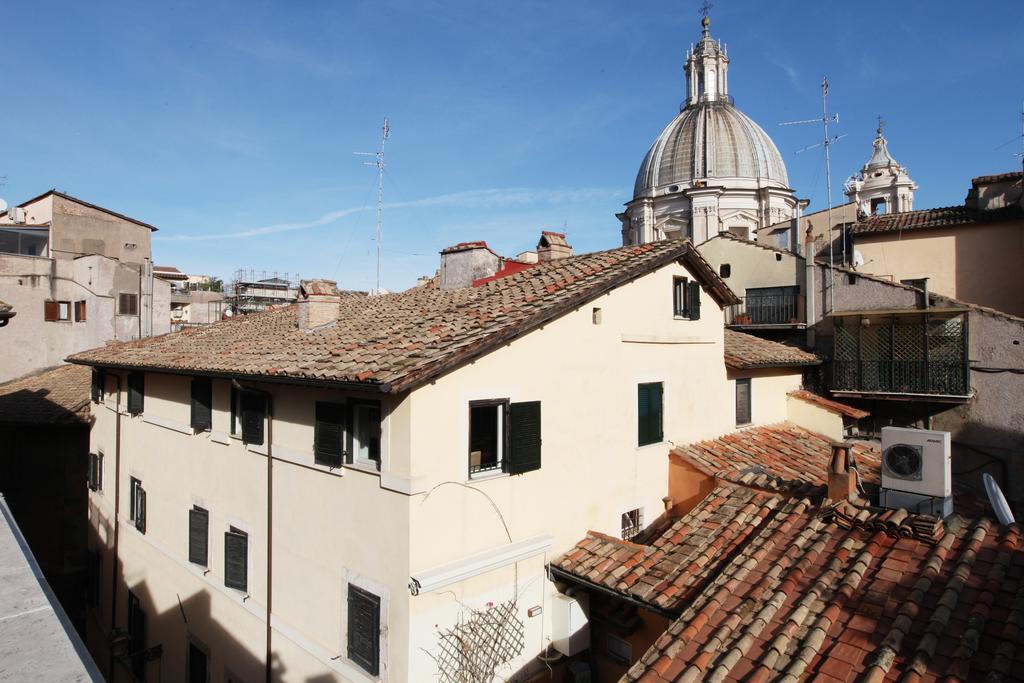Navona Apartment
