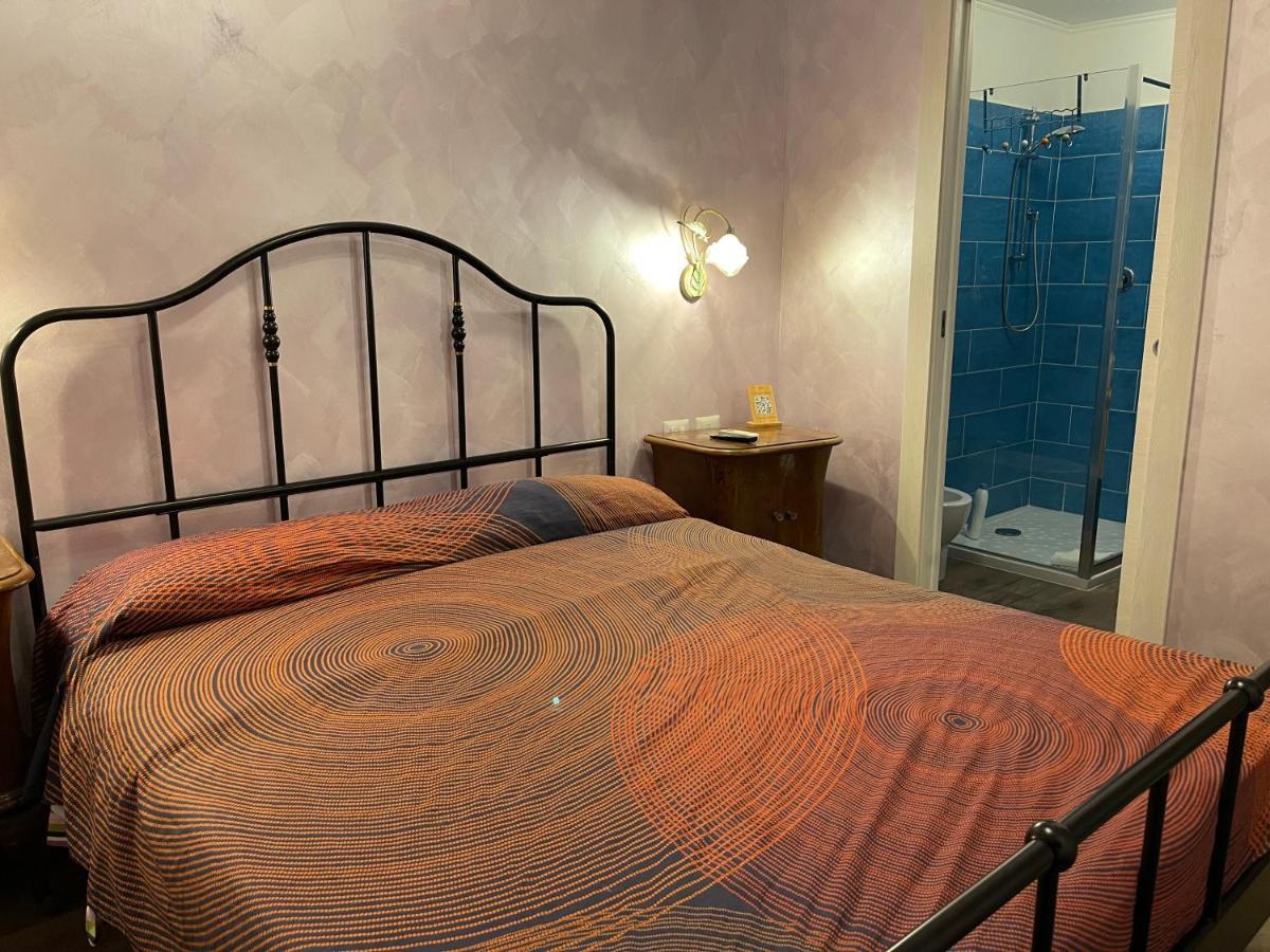 Iris Bed and breakfast 2*