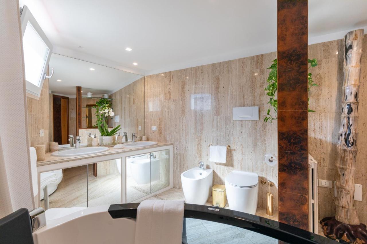Atticus Forum Romanum Luxury Penthouse