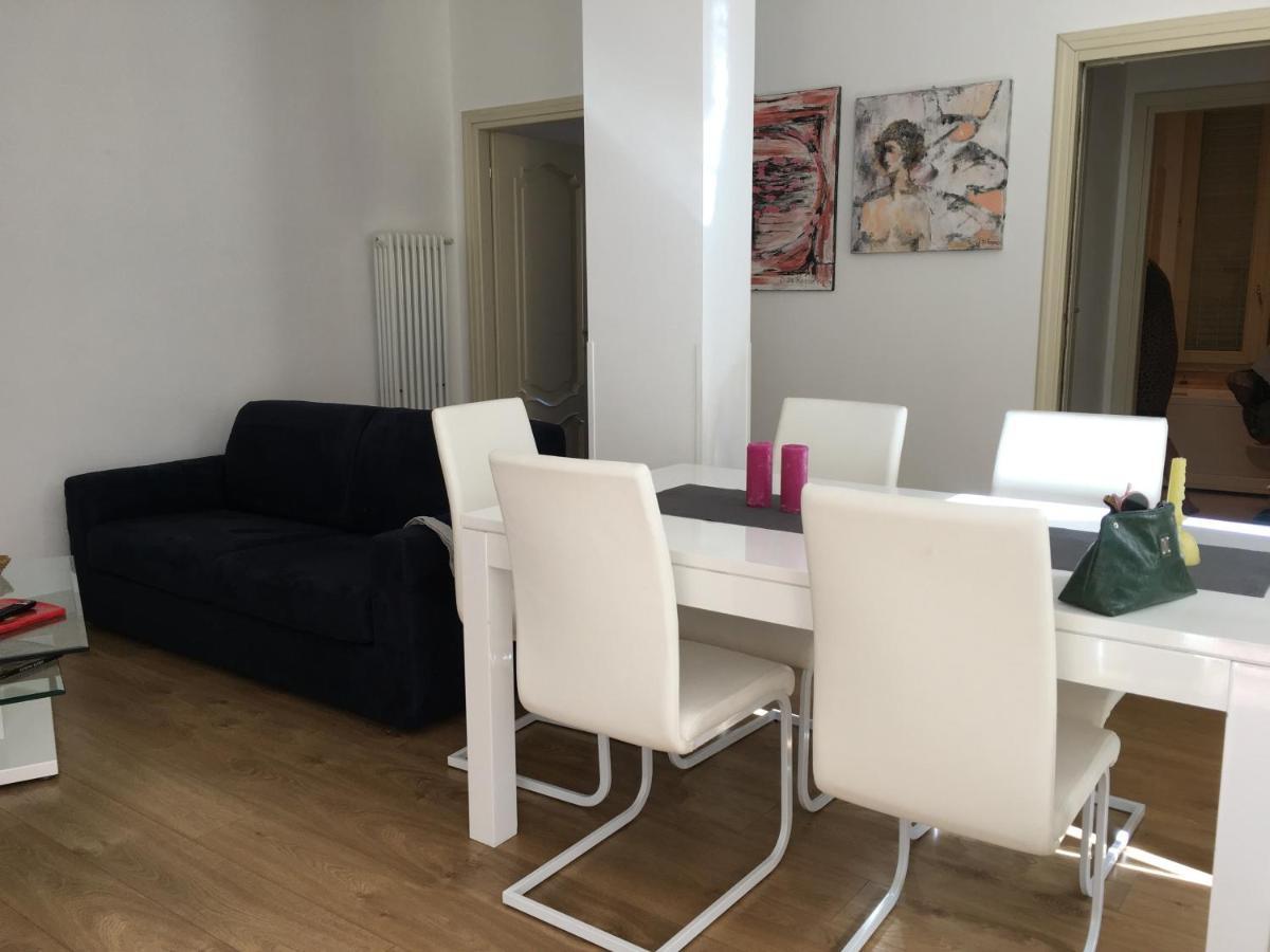 Rome Accomodation Apartamento *