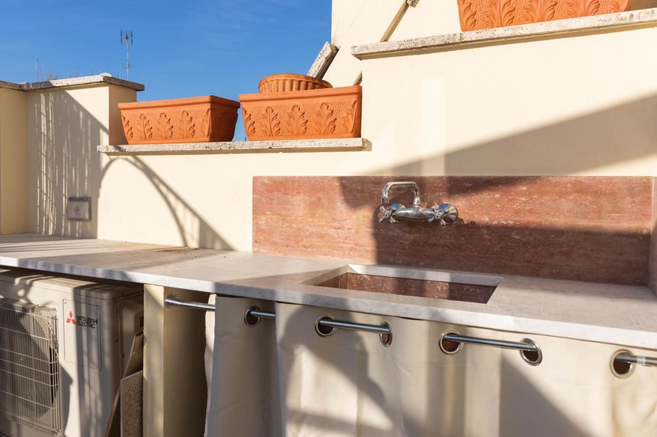 Colosseo Brightful With Rooftop Apartamento