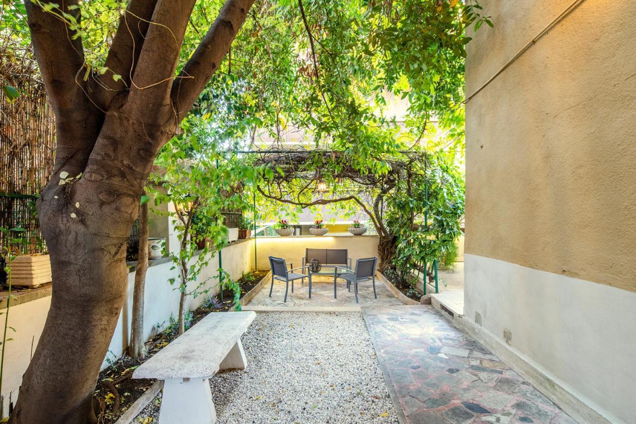 Garden House - Luxury - Only Self Check In Gjestgiverier 2*