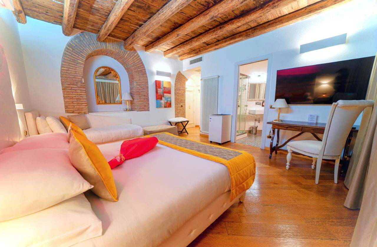 Maison Spagna Gjestgiverier *